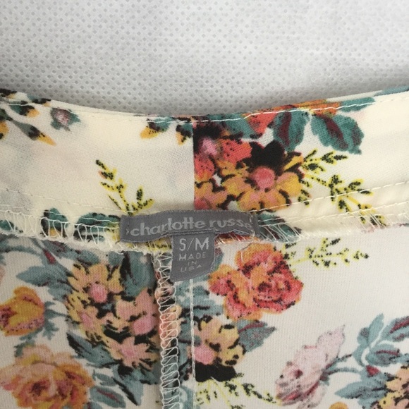 Charlotte Russe Floral Short Sleeve Cardigan - Picture 8 of 8